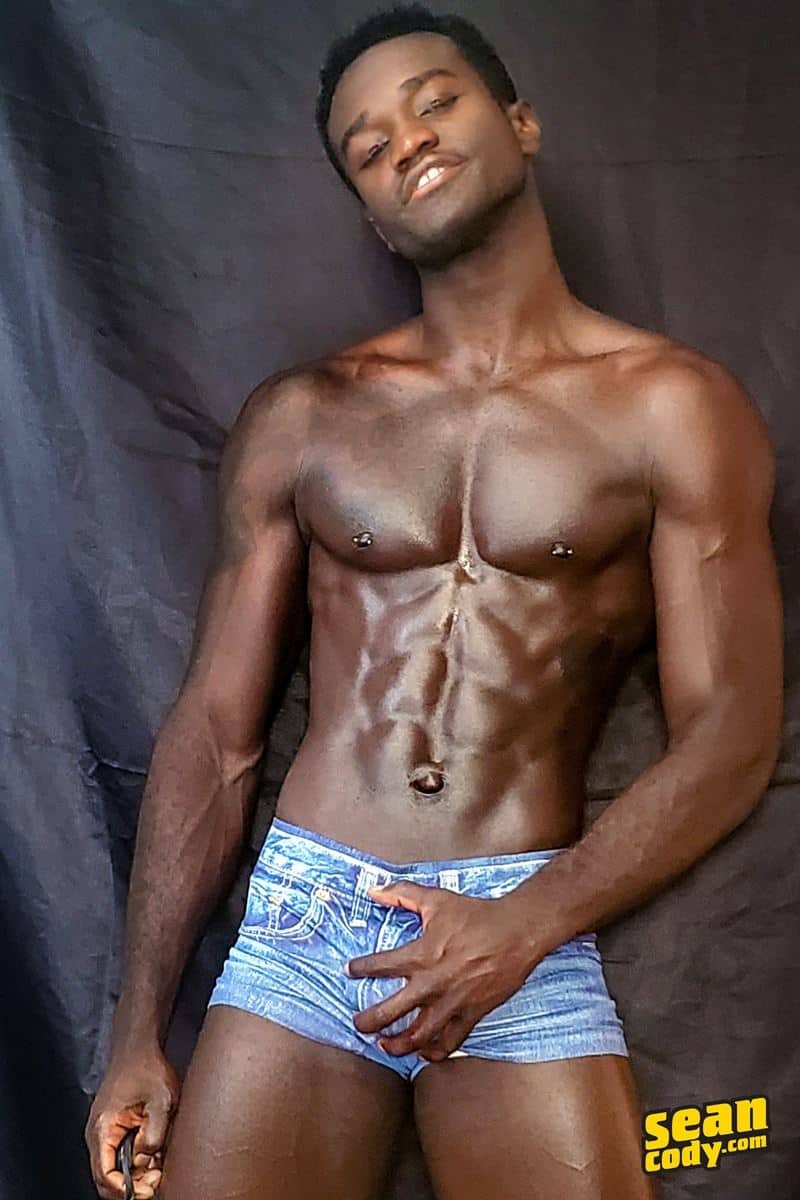 Sean Cody Black Porn - Hottie young black muscle dude Sean Cody Max strips naked jerking his huge  ebony dick â€“ gayb2