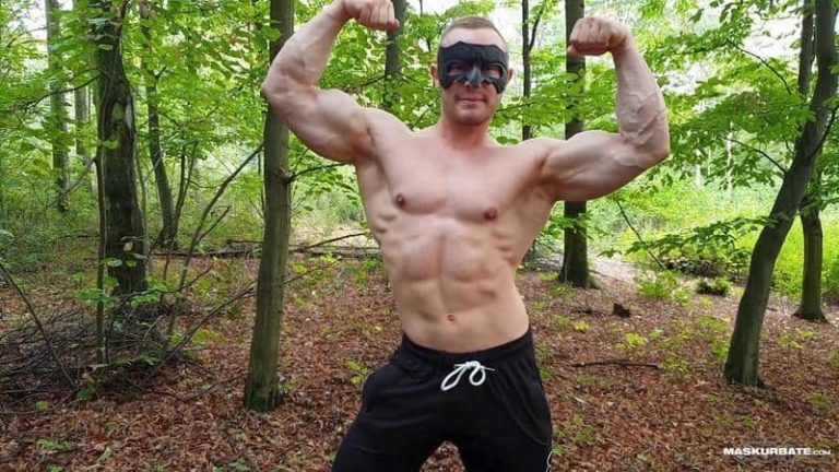 Big muscle dude Maskurbate Zahn strokes uncut dick outdoors mask 0 gay porn pics 768x432 - Big muscle dude Maskurbate Zahn strokes his uncut dick outdoors in just a mask